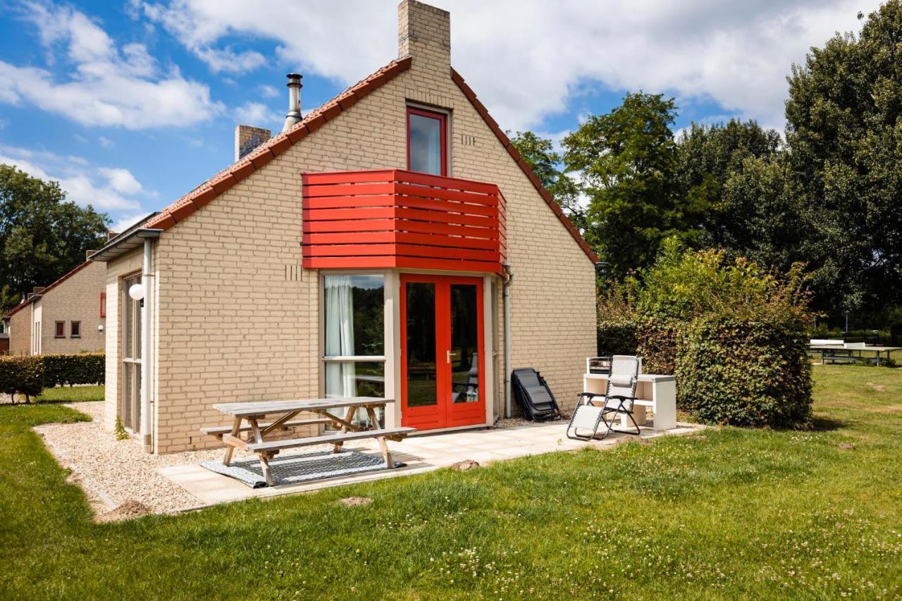 Отель Vakantiepark 'T Broeckhuys Ewijk Экстерьер фото