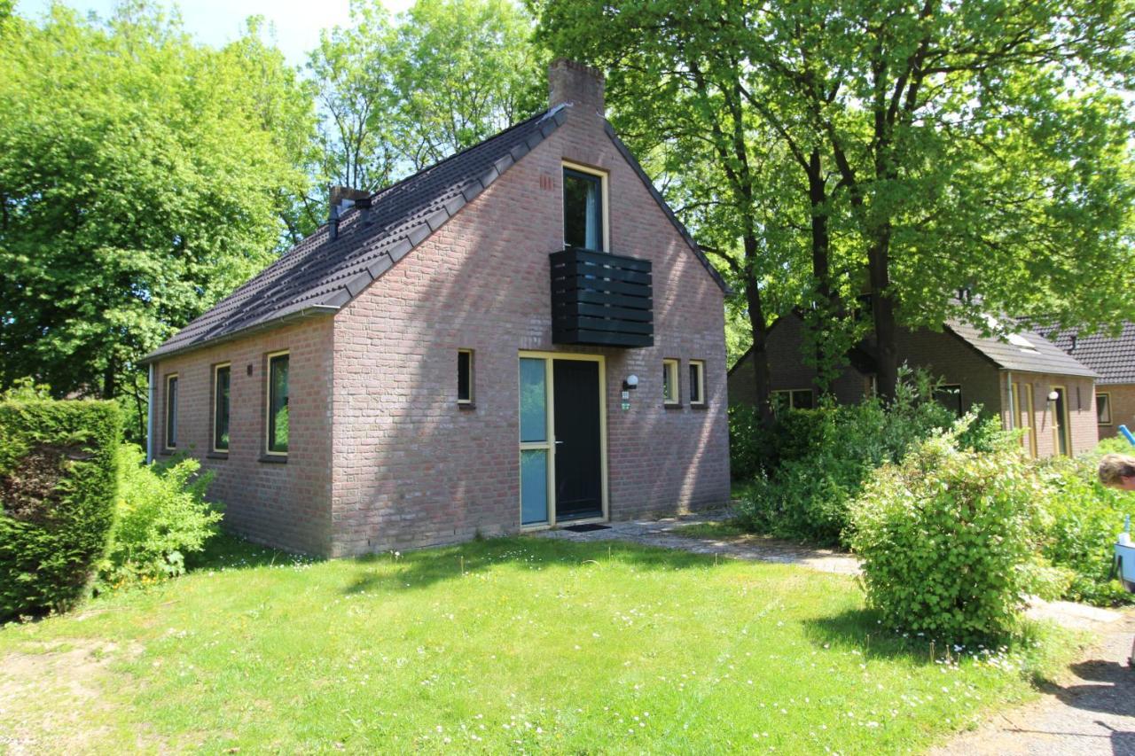 Отель Vakantiepark 'T Broeckhuys Ewijk Экстерьер фото